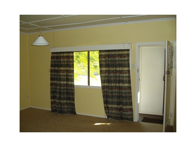 147 Passage Street, Cleveland QLD 4163