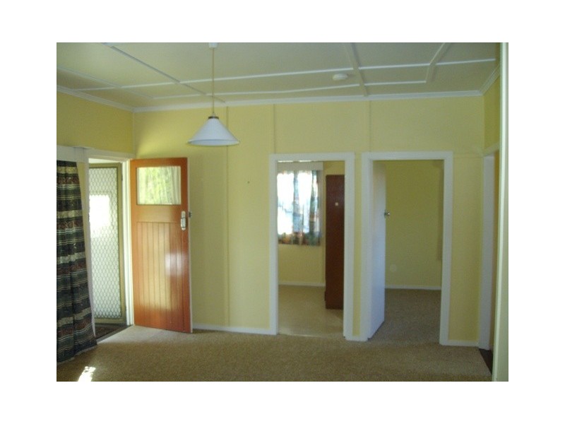 147 Passage Street, Cleveland QLD 4163