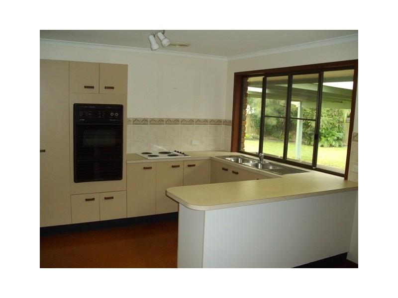 19 Strachan Road, Victoria Point QLD 4165