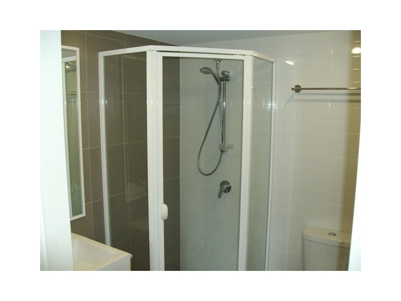 9/203 Shore Street, Cleveland QLD 4163