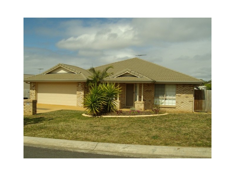 26 Aquila Street, Redland Bay QLD 4165