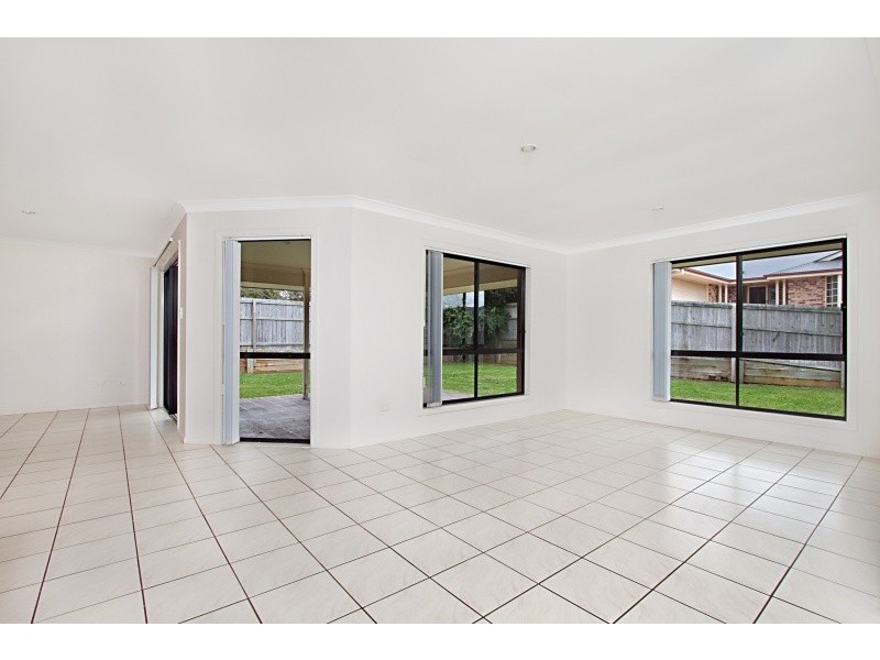 14 Butler Place, Redland Bay QLD 4165