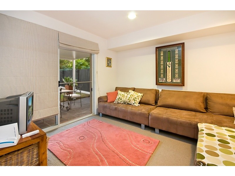 16 Oak Street, Ormiston QLD 4160