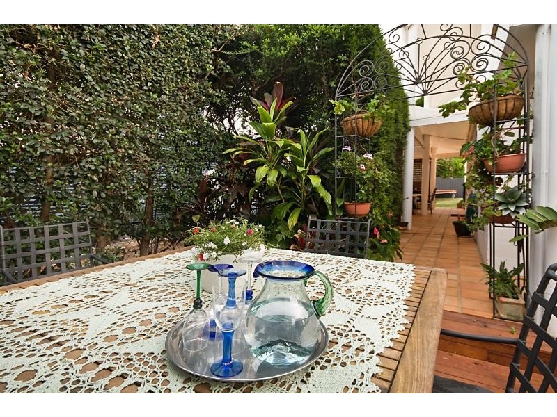 16 Oak Street, Ormiston QLD 4160