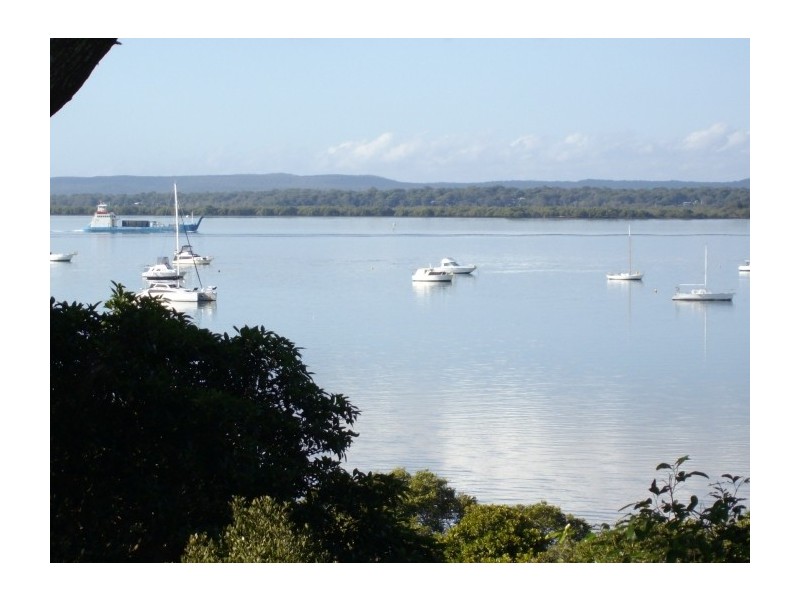 15 The Rampart, Redland Bay QLD 4165