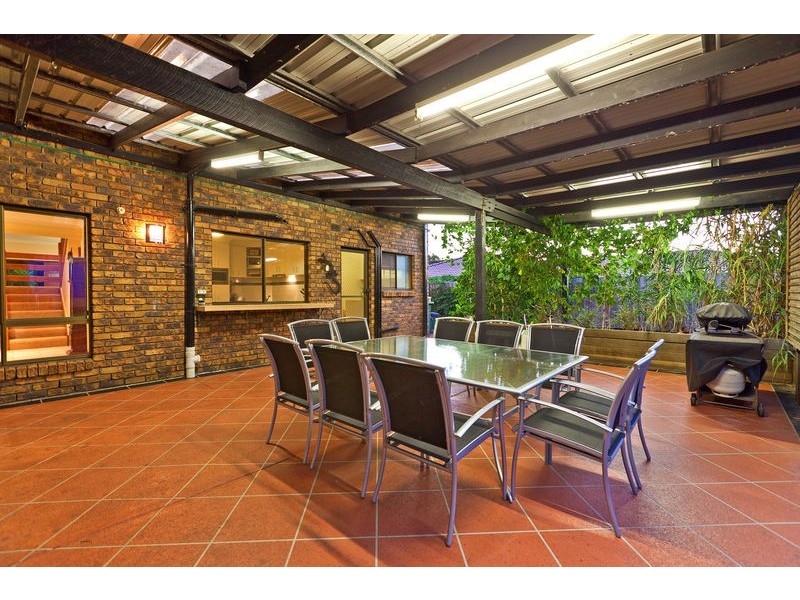 27 Sunshine Drive, Cleveland QLD 4163