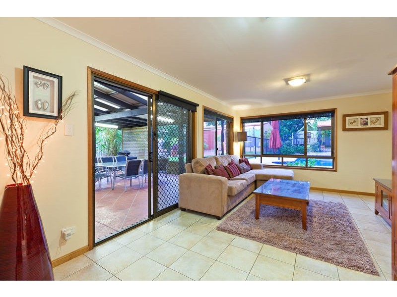 27 Sunshine Drive, Cleveland QLD 4163