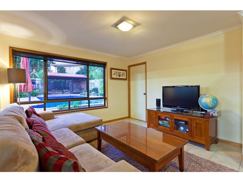 27 Sunshine Drive, Cleveland QLD 4163