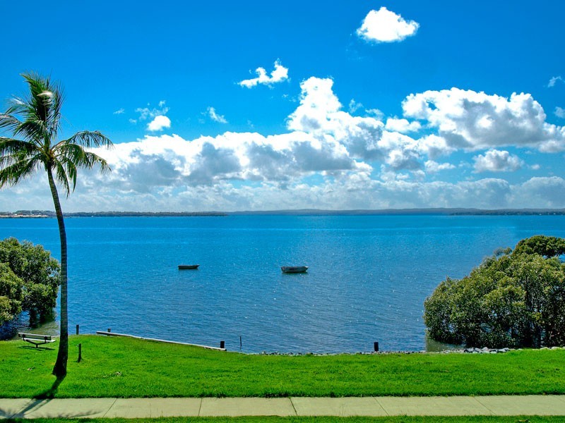 25 Esplanade, Redland Bay QLD 4165
