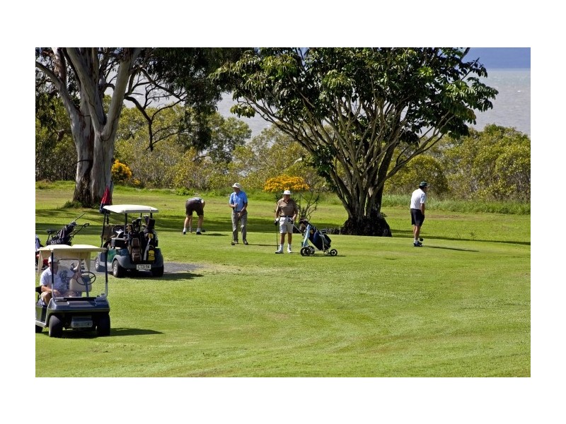 25 Esplanade, Redland Bay QLD 4165