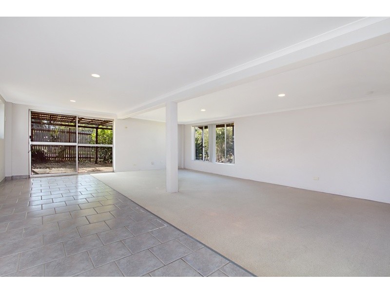 18 High View Drive, Cleveland QLD 4163