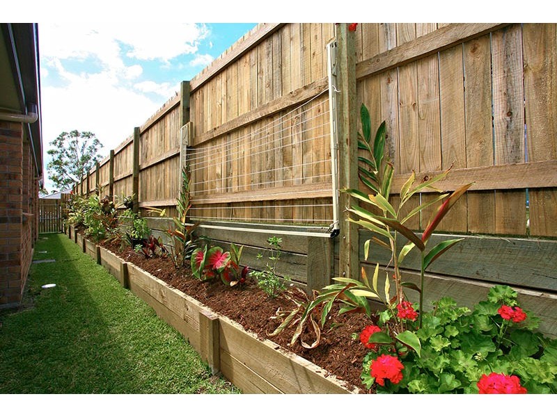 42 Ronnie Street, Cleveland QLD 4163