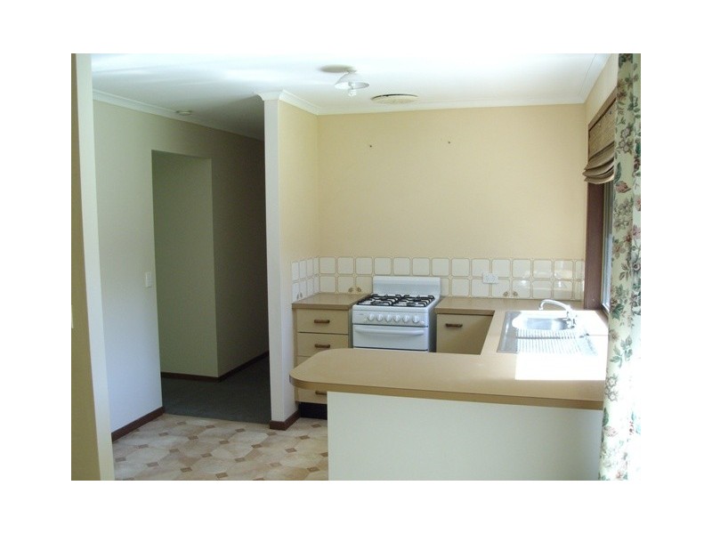 8 Swain Court, Cleveland QLD 4163