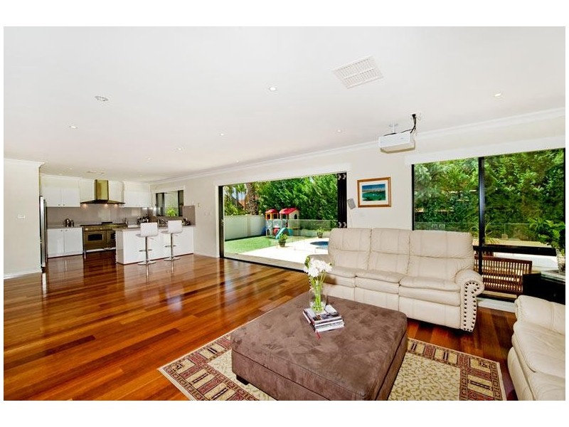 16 Brassie Street, North Bondi NSW 2026