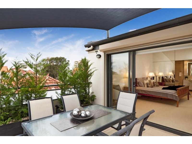 Penthouse, 176 Sydney Road, Fairlight NSW 2094