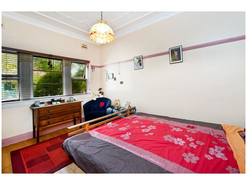 61 Oakley Road, North Bondi NSW 2026