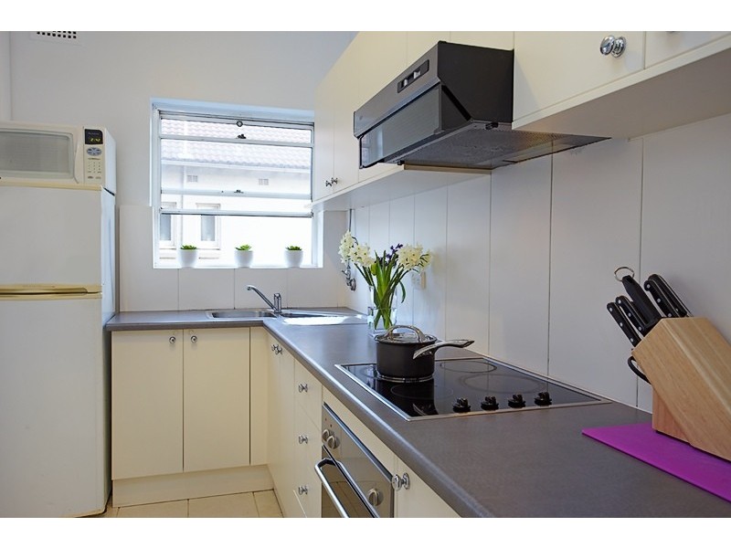 2/100 Warners Avenue, Bondi Beach NSW 2026