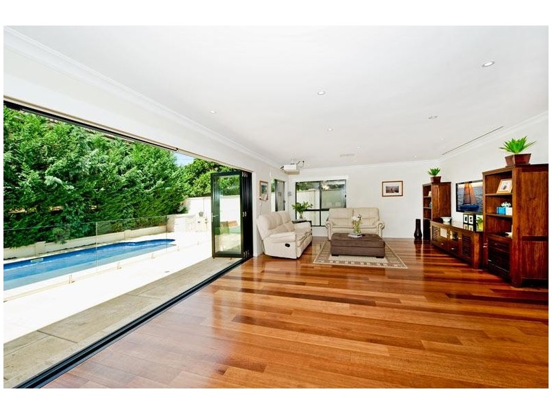 16 Brassie Street, North Bondi NSW 2026