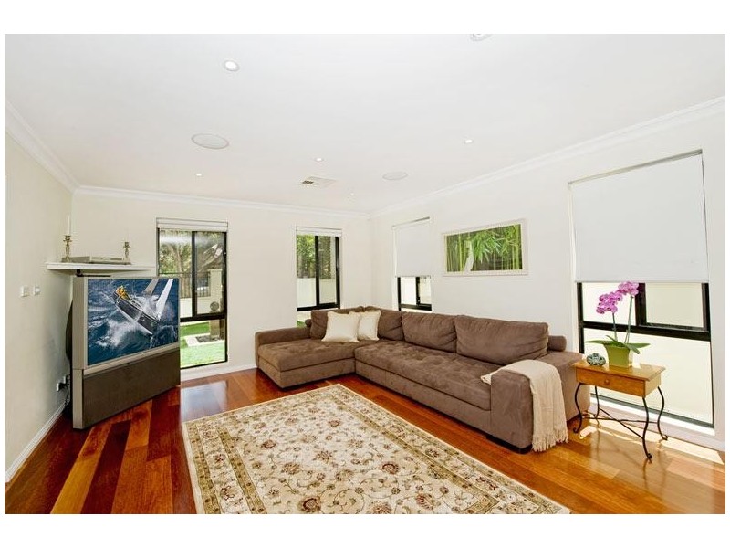 16 Brassie Street, North Bondi NSW 2026