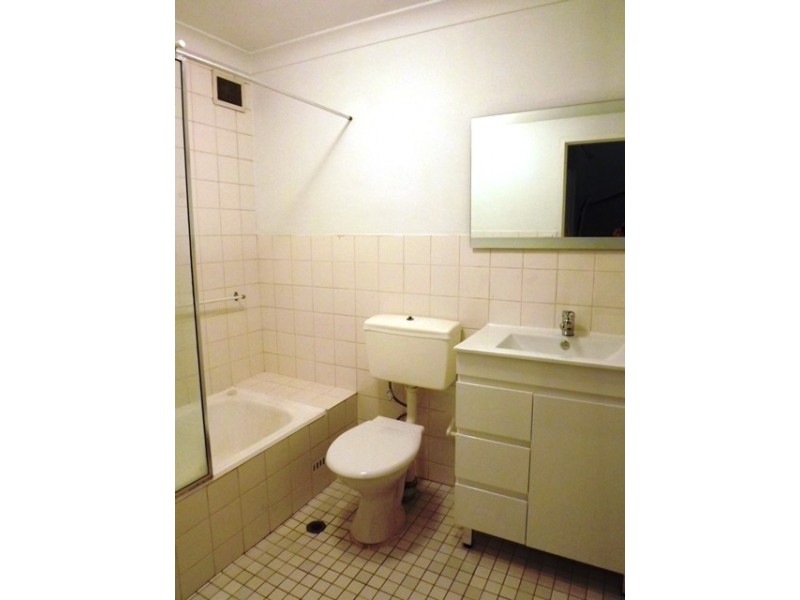 69 Moore Park Road, Centennial Park NSW 2021
