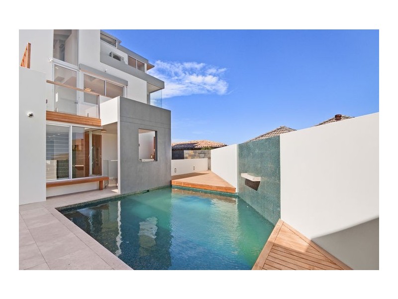 22 Thompson Street, Tamarama NSW 2026