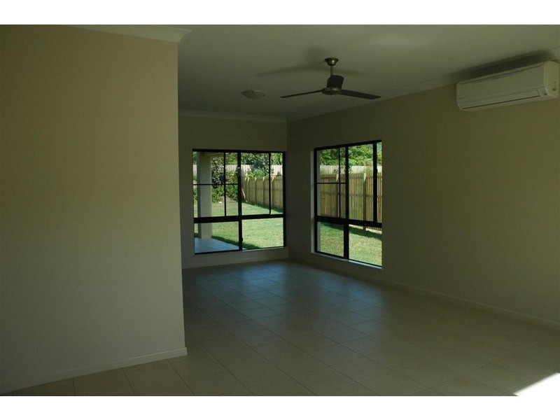 77 Landsborough, Smithfield QLD 4878