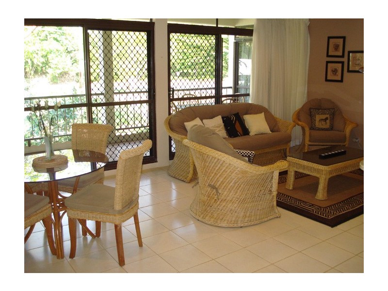 3/5 Amphora Street, Palm Cove QLD 4879