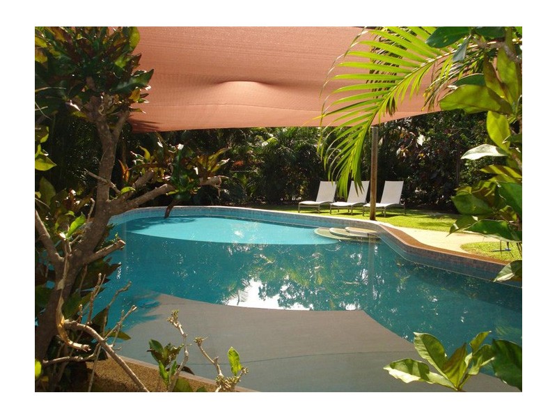 3/5 Amphora Street, Palm Cove QLD 4879