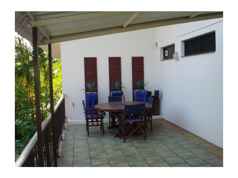 3/5 Amphora Street, Palm Cove QLD 4879