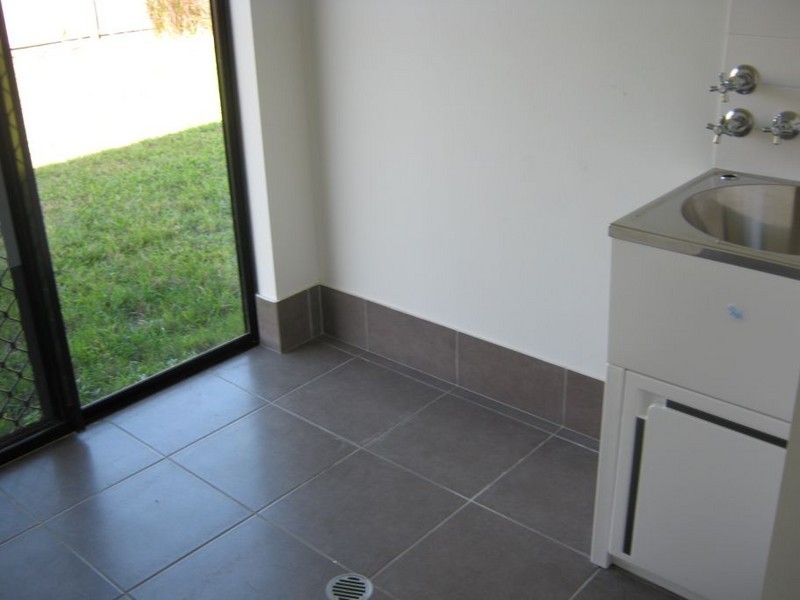 6 Imooya Close, Trinity Park QLD 4879