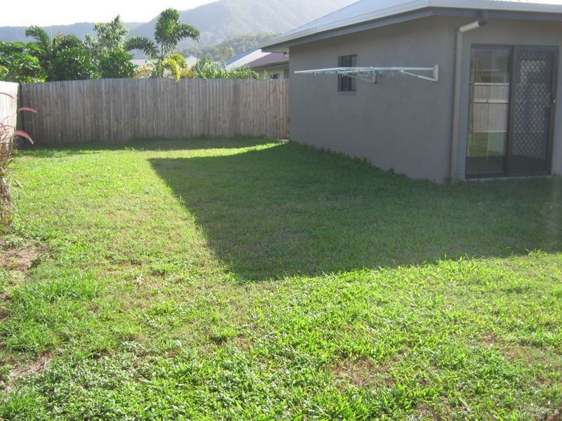 6 Imooya Close, Trinity Park QLD 4879
