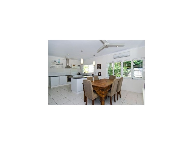 Clifton Beach QLD 4879