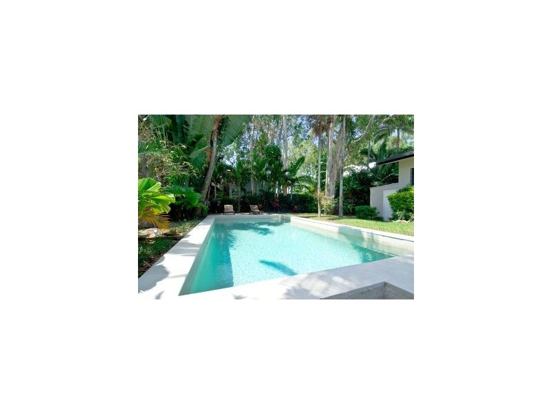 Clifton Beach QLD 4879