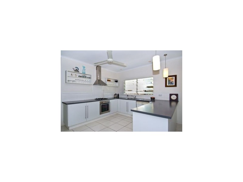 Clifton Beach QLD 4879