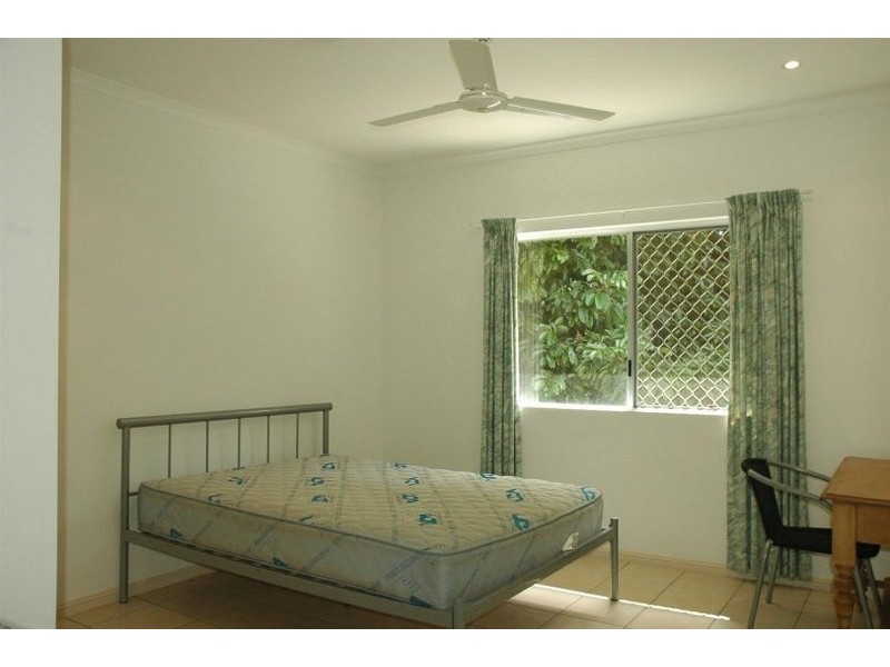 Manunda QLD 4870