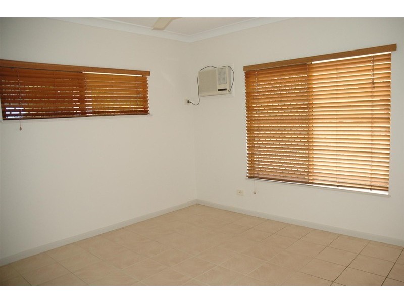 38 William Hickey Street, Redlynch QLD 4870