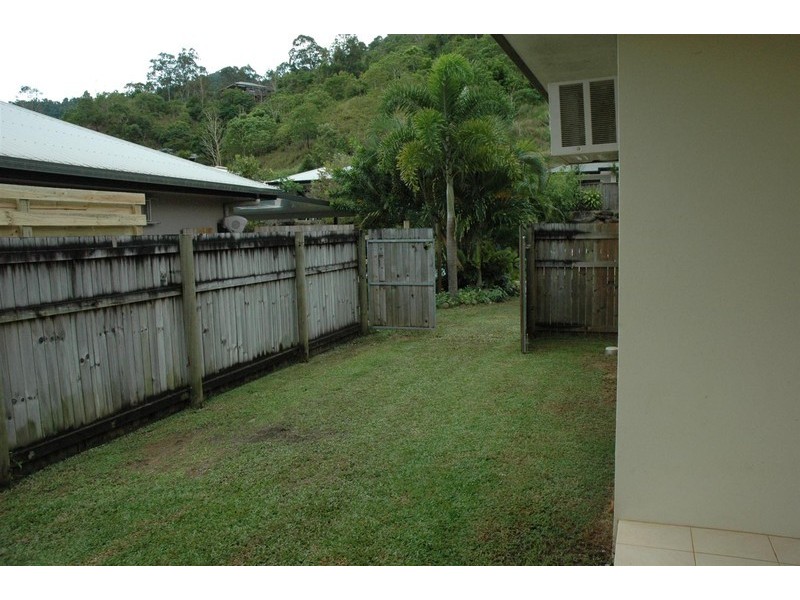 38 William Hickey Street, Redlynch QLD 4870