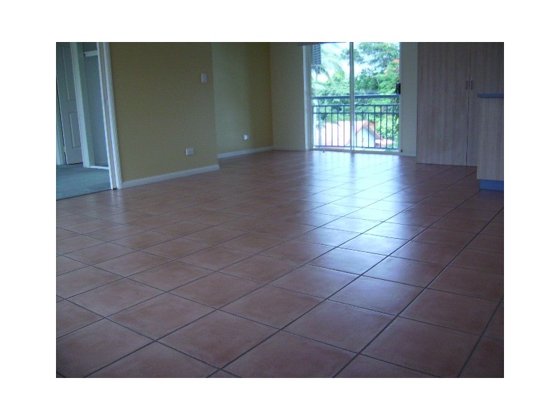 8/205 McLeod Street, Cairns QLD 4870