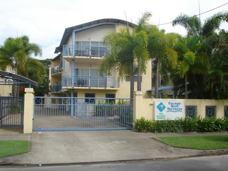 8/205 McLeod Street, Cairns QLD 4870