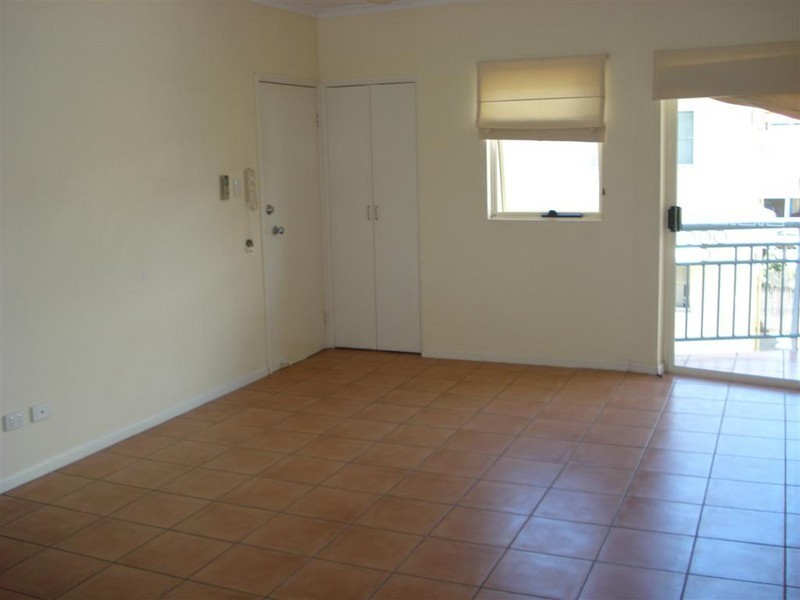 8/205 McLeod Street, Cairns QLD 4870