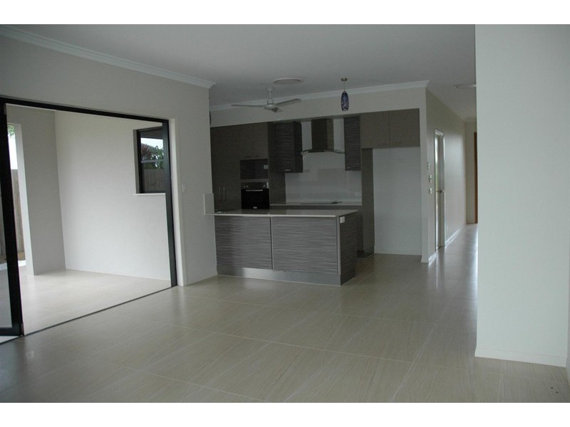 39 Selwyn Circuit, Trinity Park QLD 4879