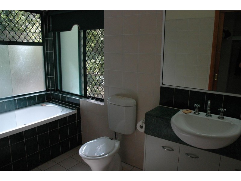 21-23 Lark, Clifton Beach QLD 4879