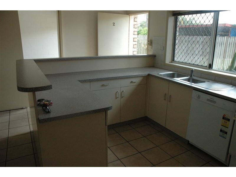 2/35  MacNamara, Manunda QLD 4870