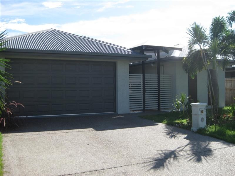 23 Moojeeba Way, Trinity Park QLD 4879