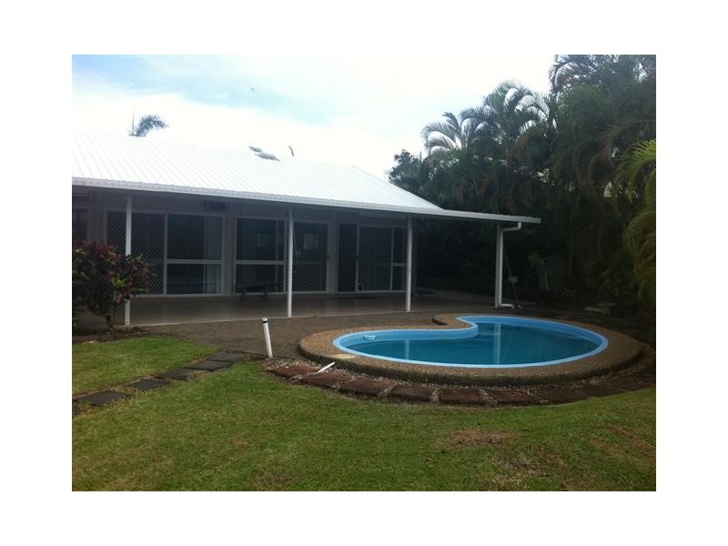 12 Hymes Street, Kanimbla QLD 4870