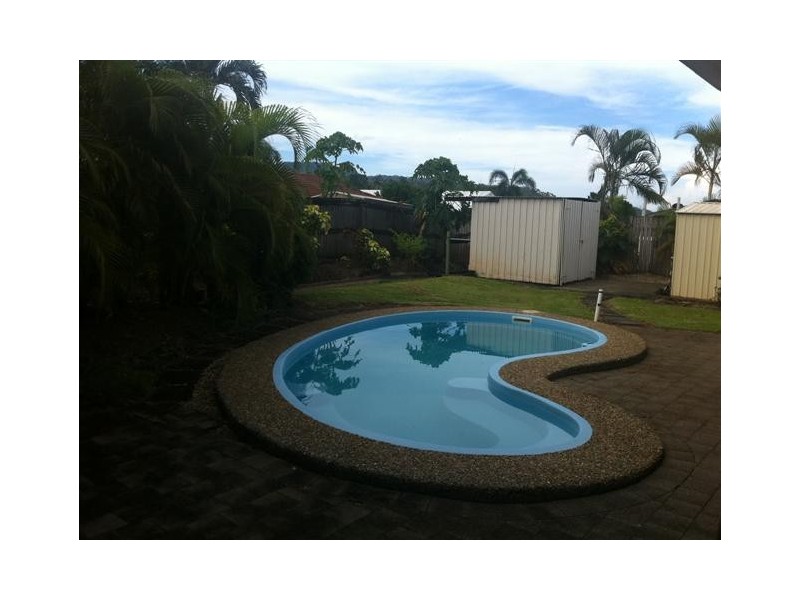 12 Hymes Street, Kanimbla QLD 4870