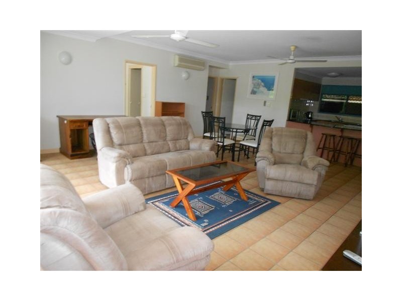 2/16-20 Ray Street, Yorkeys Knob QLD 4878