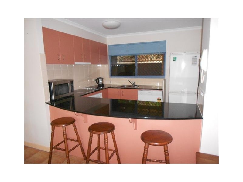 2/16-20 Ray Street, Yorkeys Knob QLD 4878