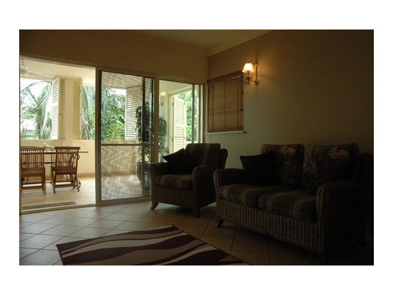 306/2 Greenslopes Street, Cairns North QLD 4870