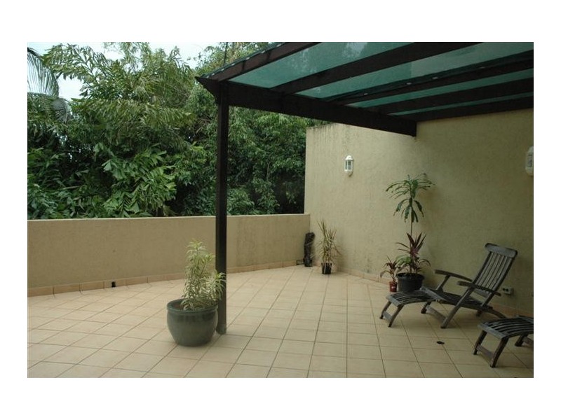 306/2 Greenslopes Street, Cairns North QLD 4870